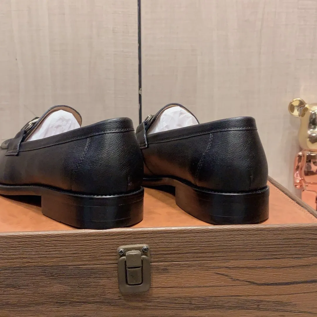 Men's Leather Shoes Men's Shoes 💰480💰💰🎩🎩 [Lightning] [Lightning] "Gucci*" The latest and most popular casual business leather shoes, top brand [Seduce] luxury ~ purchasing agent, top quality ~. [Strong] The upper is made of imported breathable cowhide with matching material ➕ breathable cowhide feet (•) and fine workmanship. The original stylish and stylish soft rubber wear-resistant and non-slip outsole is light and comfortable on the feet. The real thing looks better when photographed in person. 1011: code: 38-44, can be customized to 45